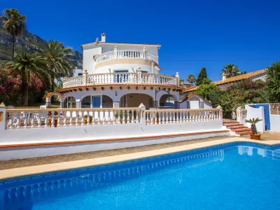 Villa Polonia Mouche