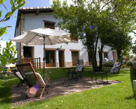 La Casona Encanto Rural - ApartaHotel Spa Llanes Hotels in Llanes