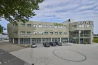 Ibis Styles Almere - parking