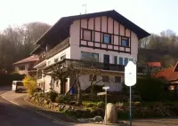 Bayrischer Hof Gasthof und Pension Hotels in Bad Orb