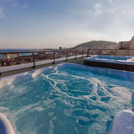 Cornaro Hotel