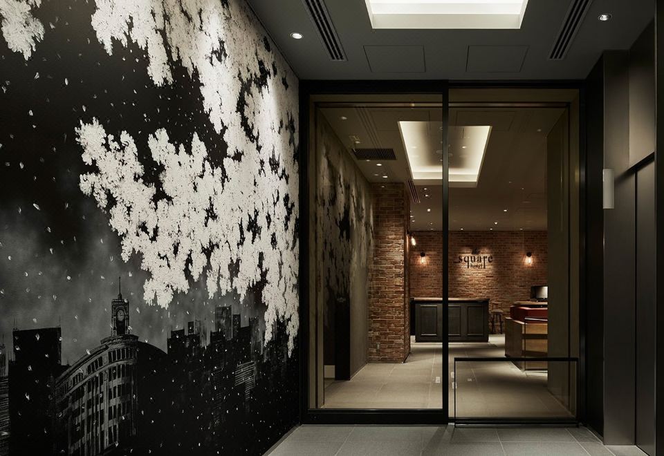 2. 더 스퀘어 호텔..