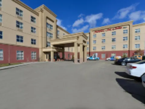 Hampton Inn & Suites by Hilton Edmonton International Airport Hotels in Leduc