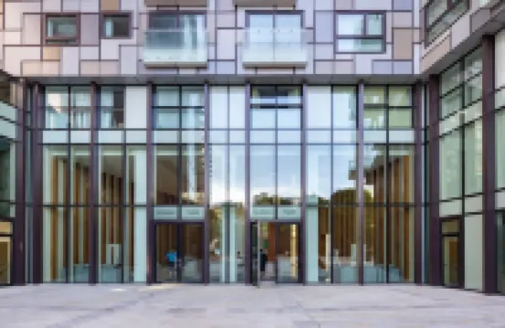 Lincoln Plaza Serviced Apartments by TheSqua.re Hotels in London