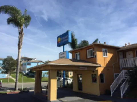 Redondo Inn and Suites Hotels in Redondo Beach