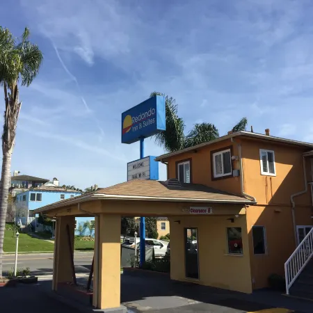 Redondo Inn and Suites