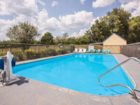 デイズ イン バイ ウィンダム アセンズ アセンズのホテル