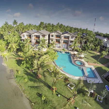 Amaranthe Bay Resort & Spa