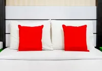 Gold Inn Hotel (Hotel Idola) Hotels in Mentawa Baru Hilir