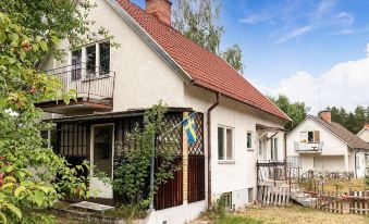 Stunning Home in Gullringen with Internet and 4 Bedrooms