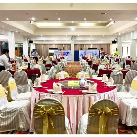 Dad D Resort by Lopburi Inn Resort