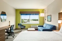 Holiday Inn Express & Suites UKIAH by IHG Hotels in Ukiah