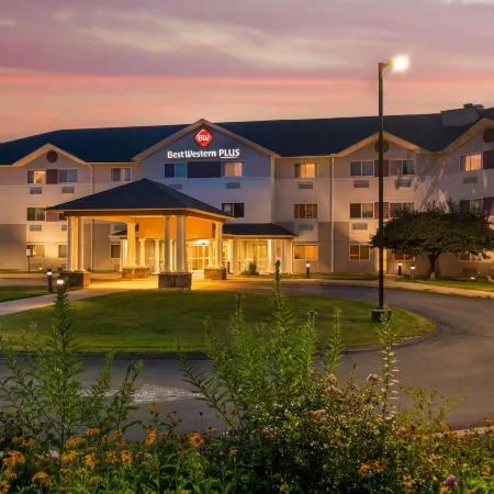 Best Western Plus Executive Court Inn  Conference Center