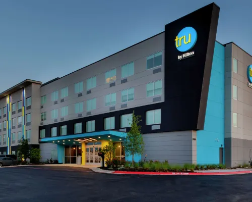 Tru by Hilton Round Rock Hotels near Round Rock Express