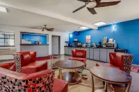 Econo Lodge Inn & Suites Hotels in Enid