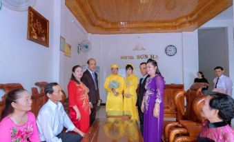 Khach San Son ha