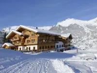 Aspen Alpin Lifestyle Hotel โรงแรมในกรินเดลวัลด์