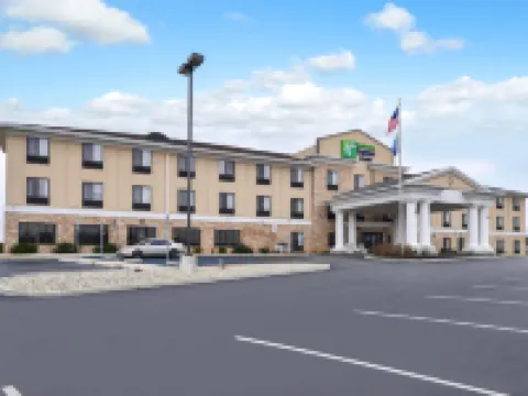 Holiday Inn Express & Suites GREENFIELD by IHG Hotels in Greenfield