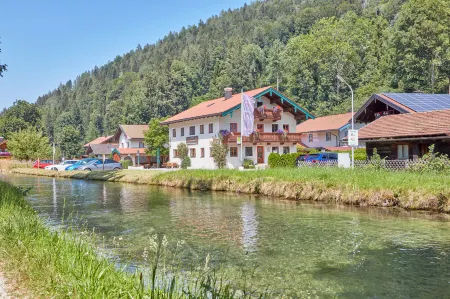 Hotel Garni Alte Säge Ruhpolding Отели в г. Траунштайн