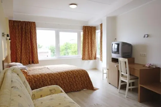 カロリーナ ホテル