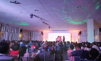 Palau Hotel - Housity