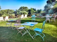 Giardino dei Sugheri Hotel in zona Rocca Pisana