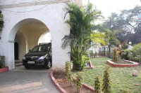 Hotel Ritz Hotels in Pune
