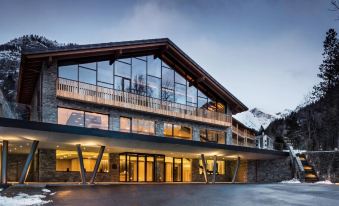 Grand Hotel Courmayeur Mont Blanc, by R Collection Hotels