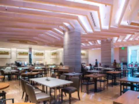 Holiday Inn Express MANILA NEWPORT WORLD RESORTS by IHG โรงแรมในปาไซ