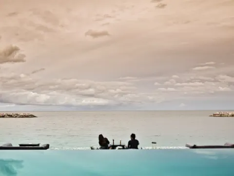 เฌอรีสอร์ท โรงแรมใกล้สยามเวเนเซีย