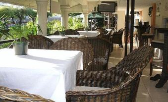 Chic Hotel Montecristi - Housity