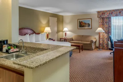 Quality Hotel Conference Center Cincinnati Blue Ash Hotels in Blue Ash