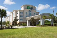 Holiday Inn Express & Suites Fort Pierce West Hotels in Fort Pierce