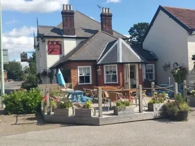 The Railway Inn Westerfield Hotels near St John the Baptist Church