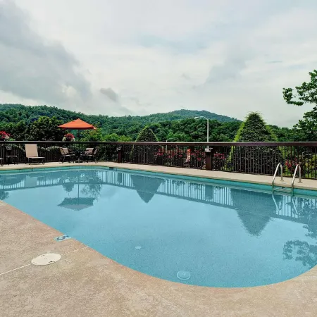 Clarion Point Cherokee