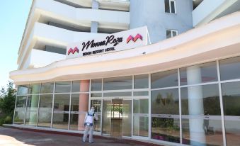 Monna Roza Beach Resort Hotel