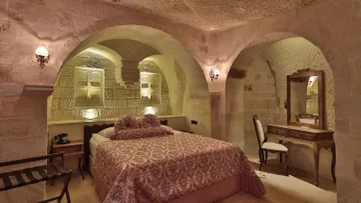 Phocas Cave Suites