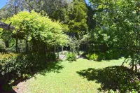 TePopo Gardens Rural Retreat Hotels near Mountainview Vineyard