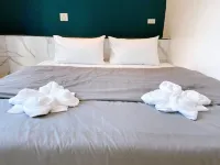 Petchngam Home Resort Hotels in U Thong