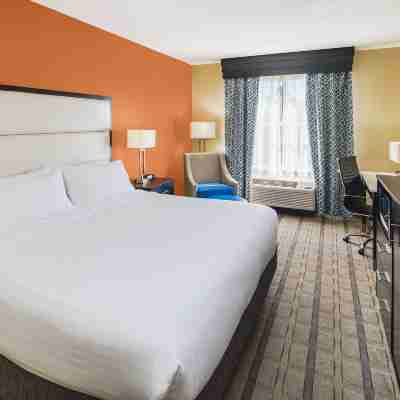 Holiday Inn Express & Suites Atlanta NE - Duluth Rooms