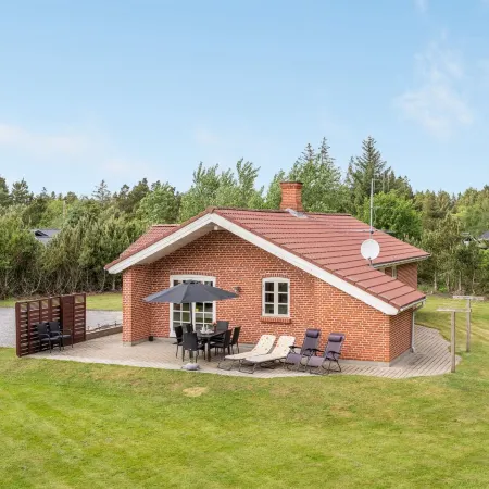 "Kalotta" - 3.2km from the Sea Hotels in Ho