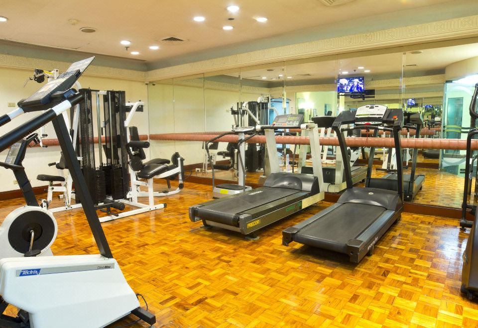 5. 더 헤리티지 호..