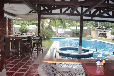 Wild Orchid Beach Resort Hotels near Freeport Institute For Research Science and Technology