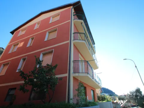 Come il Sole All'Improvviso Hotels in Moneglia