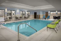 Hampton Inn & Suites Portland/Hillsboro-Evergreen Park - С бассейном