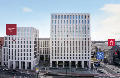 Leonardo Royal Hotel Nürnberg Отели рядом с достопримечательностью «Hans Sachs Platz and Hans Sachs Denkmal»