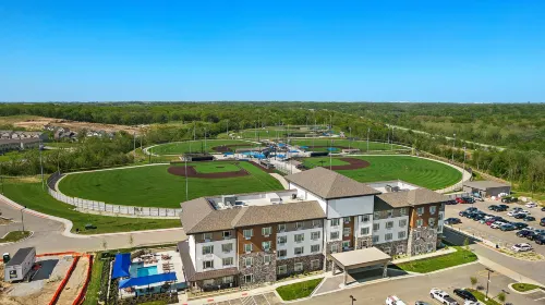 Holiday Inn Express KANSAS CITY NORTH – PARKVILLE by IHG