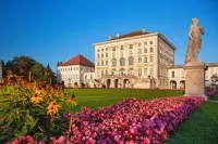 Business & Budget Hotel Tessin