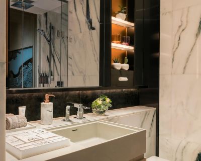 ゲストルーム（ベッド2台） ハイアット セントリック ヴィクトリア ハーバー 香港の写真