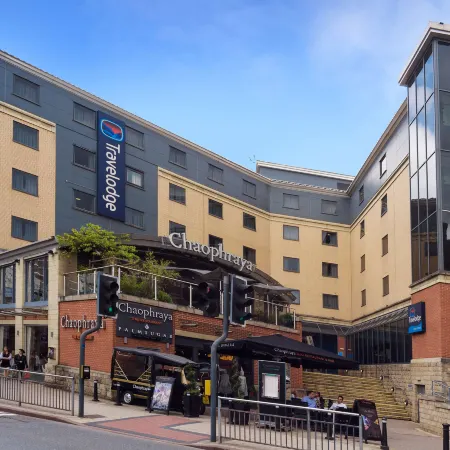 Travelodge Leeds Central Отели рядом с достопримечательностью «Биржа зерна Лидса»